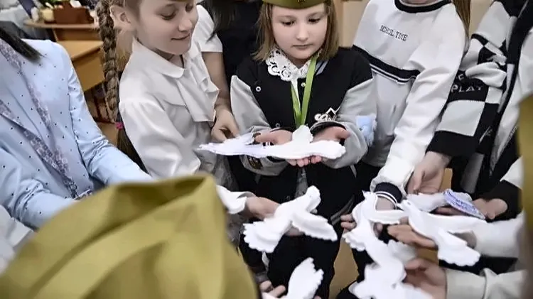 Мы за мир — экскурсия для школьников в Москве